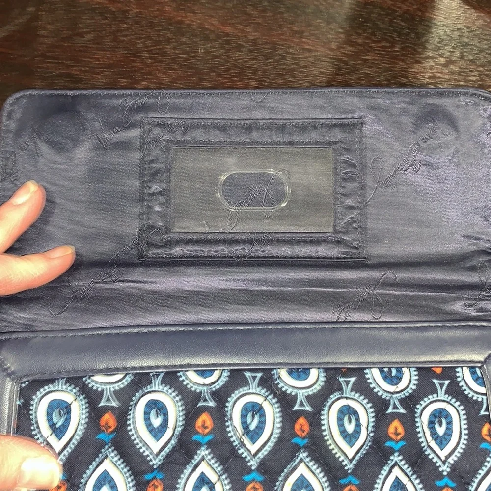 EUC Vera Bradley large navy magnetic wallet